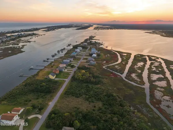 318 Waterway Drive, Sneads Ferry, NC 28460