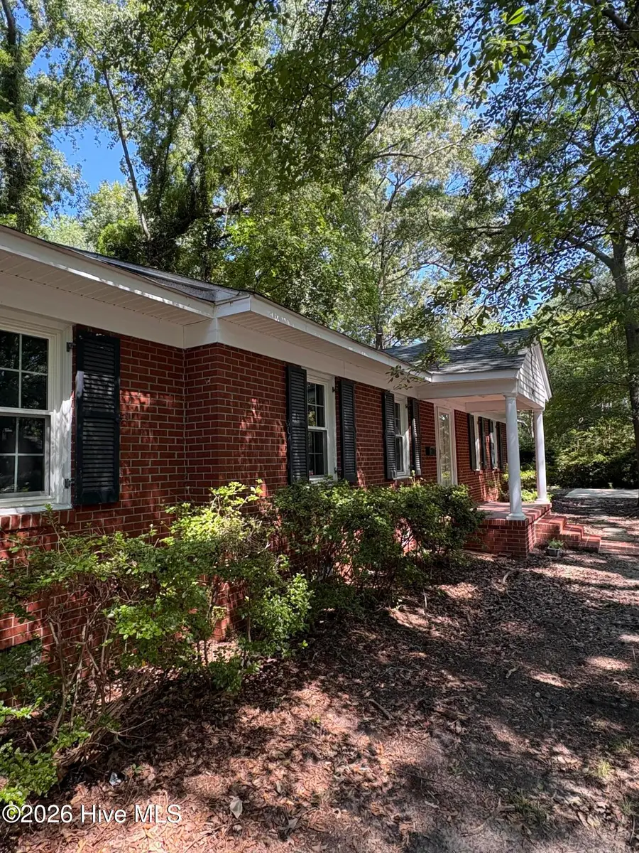 802 Forest Hill Circle, Greenville, NC 27858 - #2