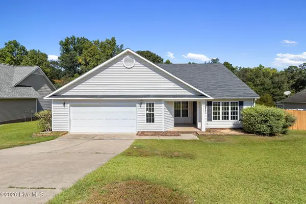 7732 Redwood Avenue, Fayetteville, NC 28314