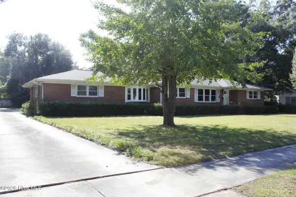 2124 Oleander Drive, Wilmington, NC 28403