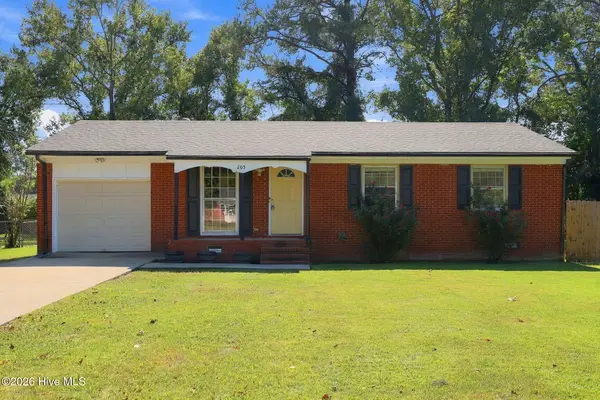 205 Shamrock Drive, Jacksonville, NC 28540