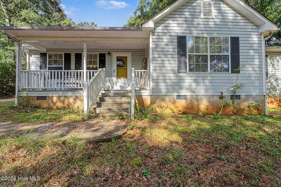 220 Thurmond Street, Edgefield, SC 29824 - #2