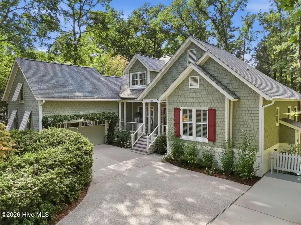 1307 Old Lamplighter Way, Wilmington, NC 28403