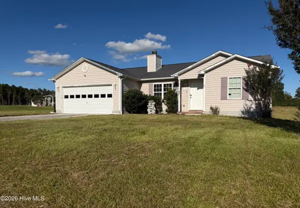 105 Starkys Creek Court, Maysville, NC 28555