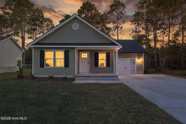 587 Greenmoss Road, Southport, NC 28461