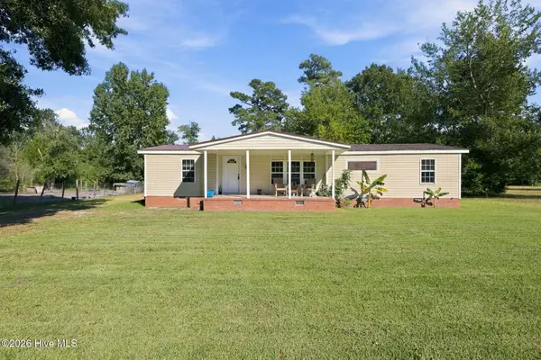 221 Oakwood Drive, New Bern, NC 28560