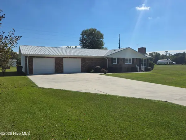 3067 Peacock Road, Whiteville, NC 28472