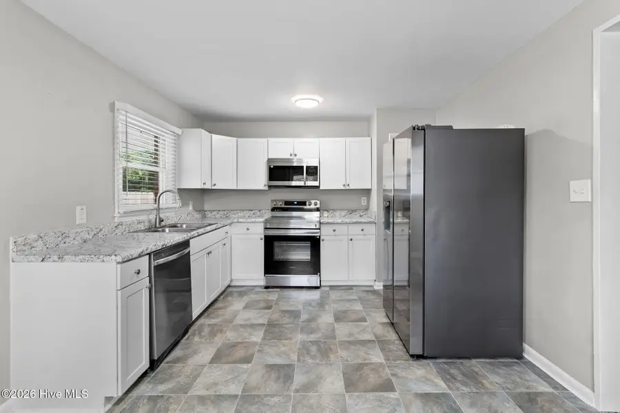 4106 Knollwood Drive, Fayetteville, NC 28304 - #2