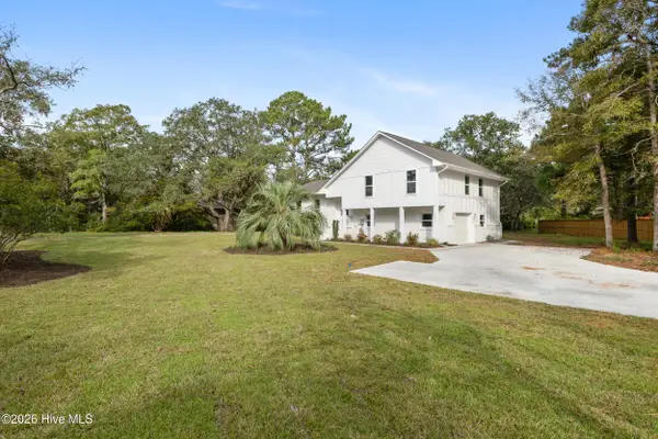 6000 Robert Ruark Drive Se, Southport, NC 28461