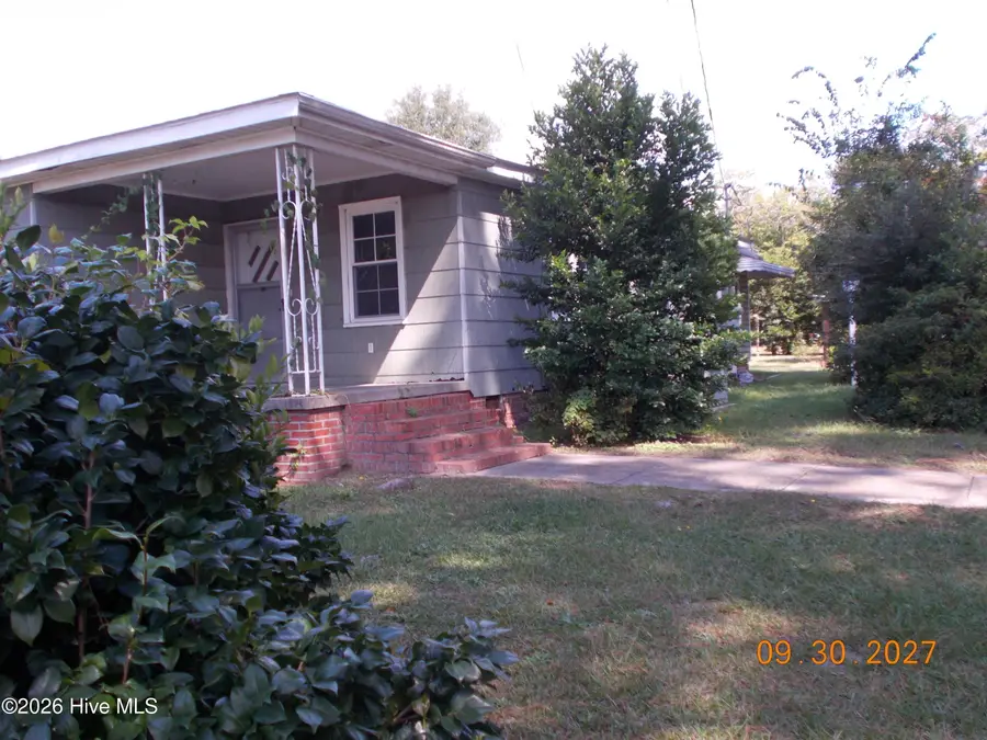 805 Sycamore Avenue, Kinston, NC 28504 - #3