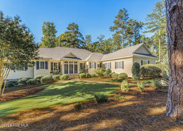 43 Ridgeland Street, Pinehurst, NC 28374