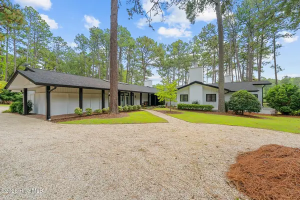 177 Cross Country Lane, Southern Pines, NC 28387