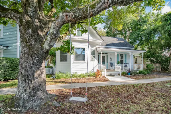 212 Orange Street, Beaufort, NC 28516