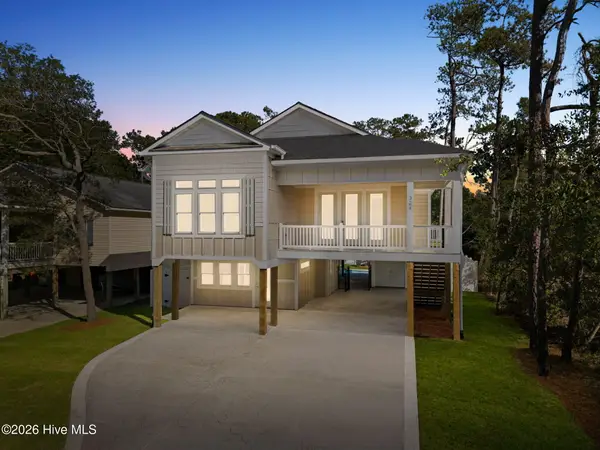 324 NE 41st Street, Oak Island, NC 28465