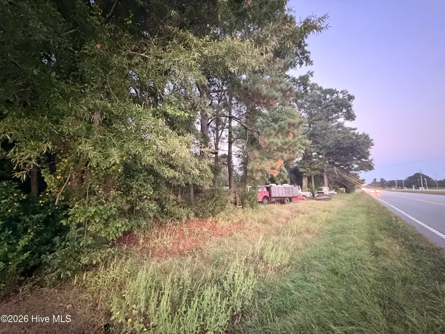 1421 Nc Highway 58 S, Trenton, NC 28585 - #2