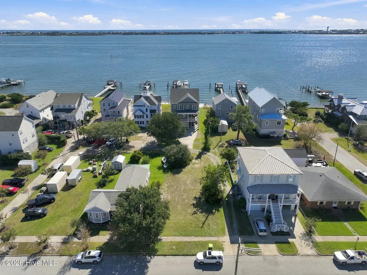 1409 Shackleford Street, Morehead City, NC 28557 - #1