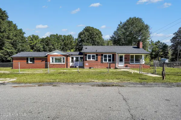 1009 W New Hampshire Avenue, Southern Pines, NC 28387