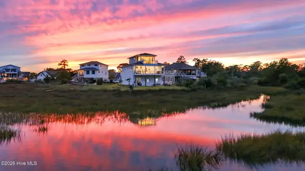 916 Calamanda Court, Morehead City, NC 28557