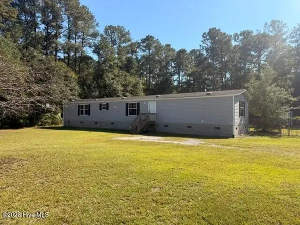 105 Hourglass Lane, Jacksonville, NC 28540