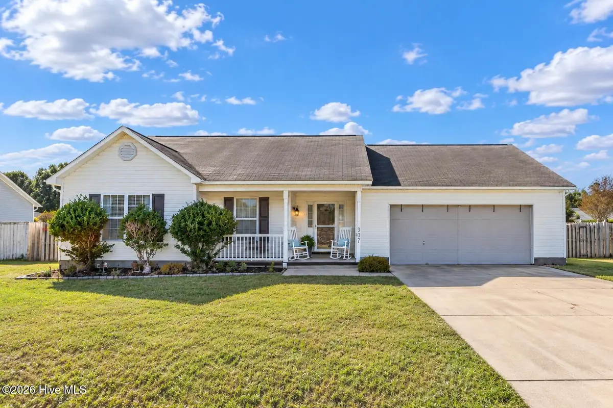 307 Haywood Drive, Richlands, NC 28574 - #1