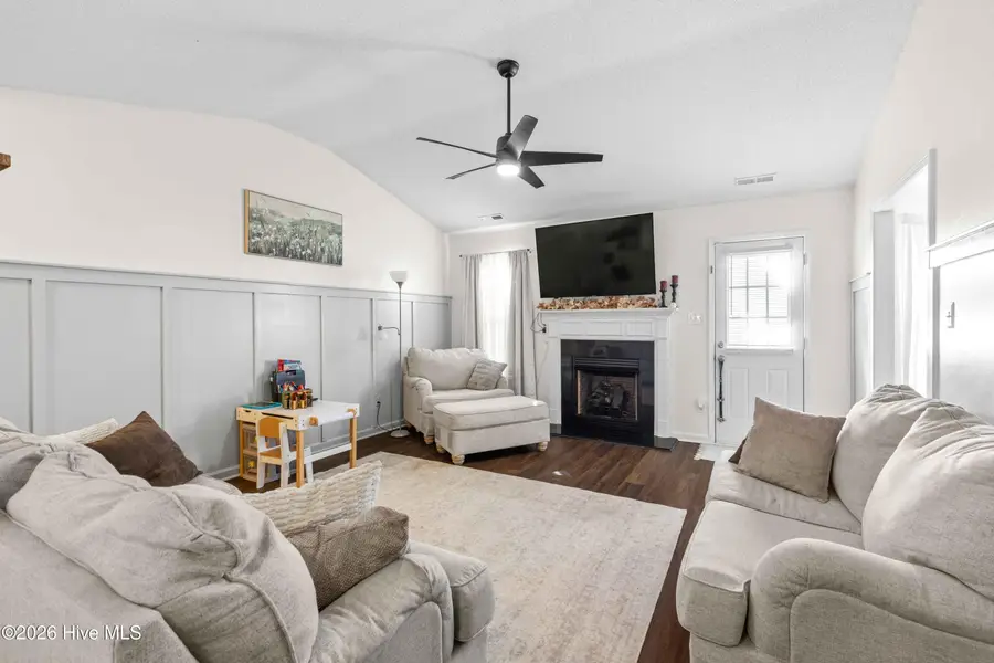 307 Haywood Drive, Richlands, NC 28574 - #3