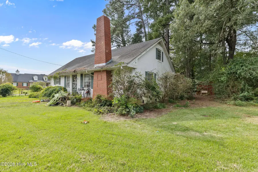 410 E 2nd Street, Princeton, NC 27569 - #3