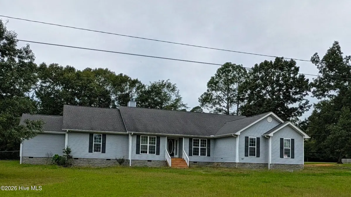 423 Weeks Street, Wadley, GA 30477 - #1