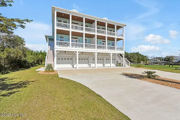 246 Grandview Drive, Sneads Ferry, NC 28460
