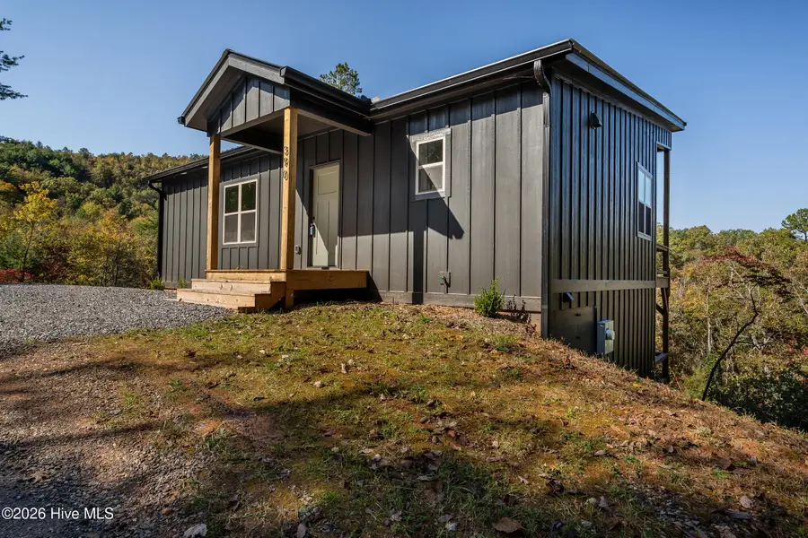 390 Fiddlers Way, Brasstown, NC 28902 - #2