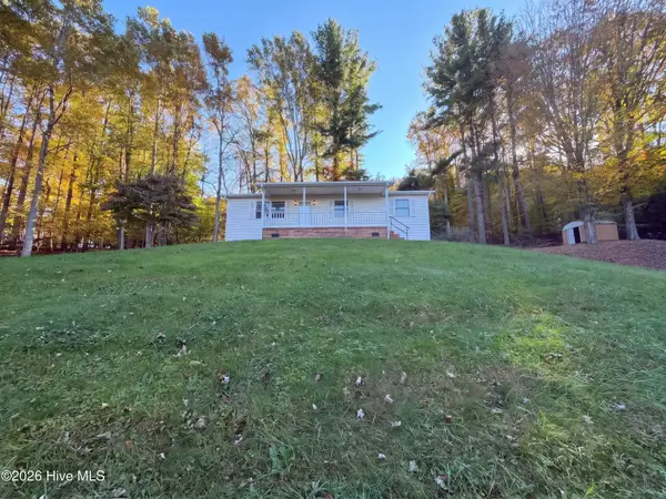133 Whispering Pines Lane, West Jefferson, NC 28694