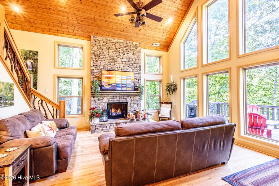88 Black Walnut Forest Road, Bryson City, NC 28713 - #2