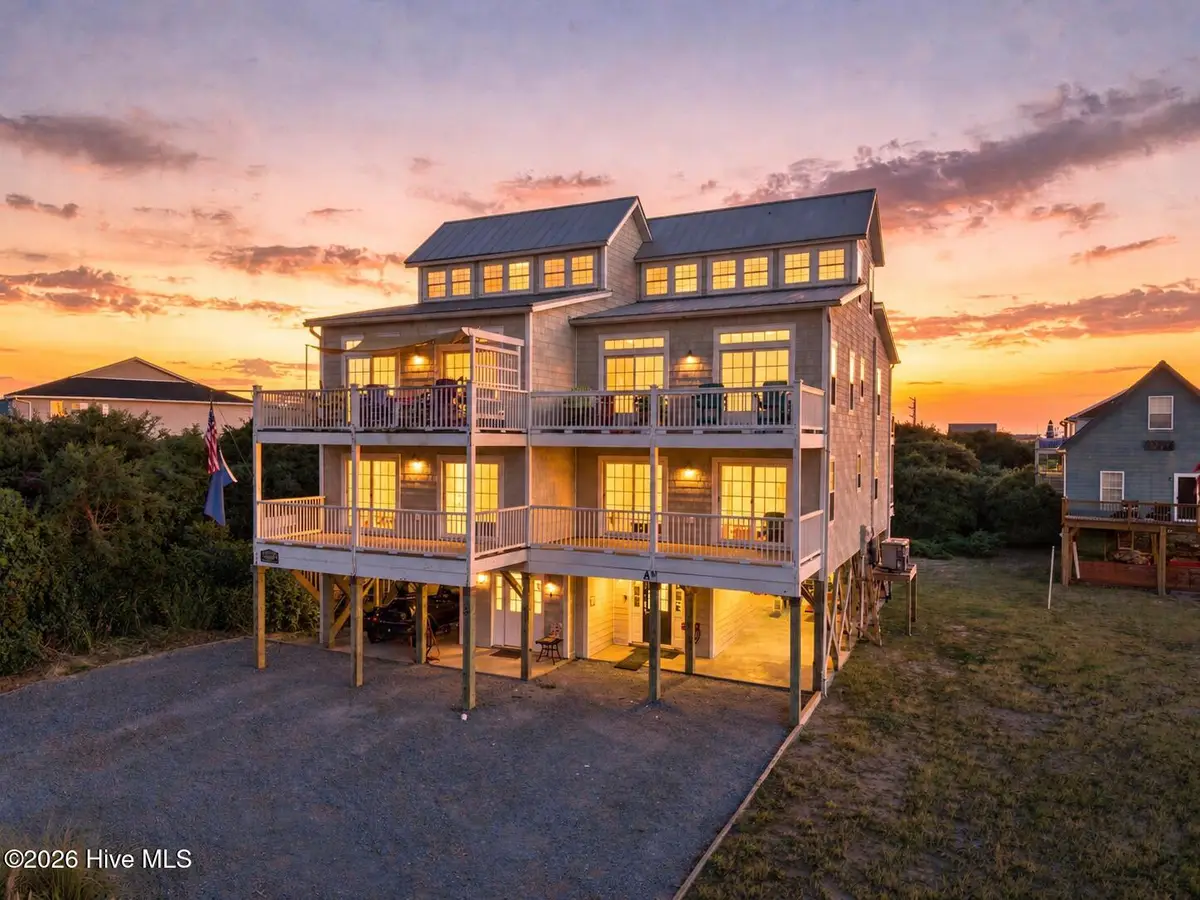 811 S Shore Drive, Surf City, NC 28445 - #1