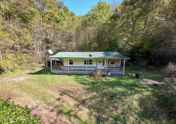 174 Gregory Hill Road, Topton, NC 28781