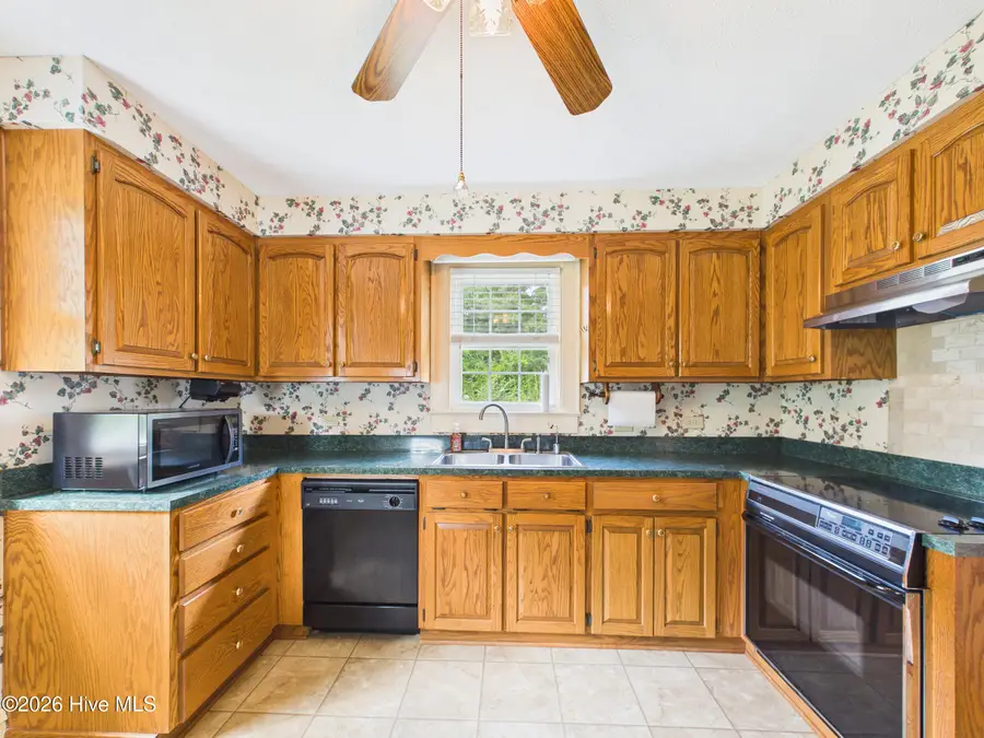 409 Myrtle Avenue, Hamlet, NC 28345 - #2