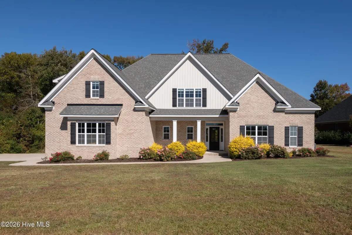 2611 Winding Cove Drive, Grimesland, NC 27837 - #1