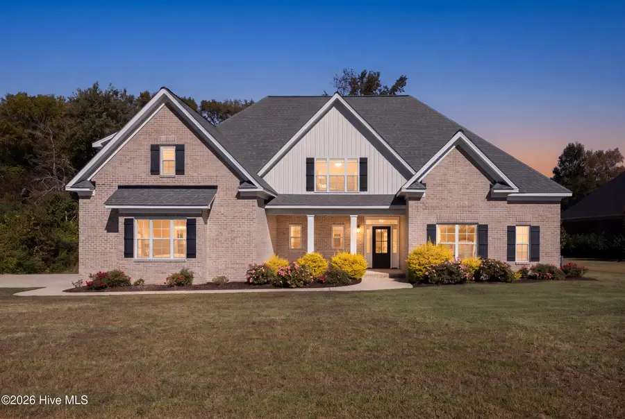 2611 Winding Cove Drive, Grimesland, NC 27837 - #2