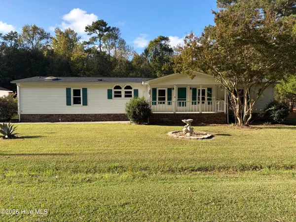195 Hollis Drive, Blounts Creek, NC 27814