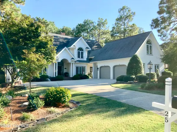 25 Steeplechase Court, Southern Pines, NC 28387