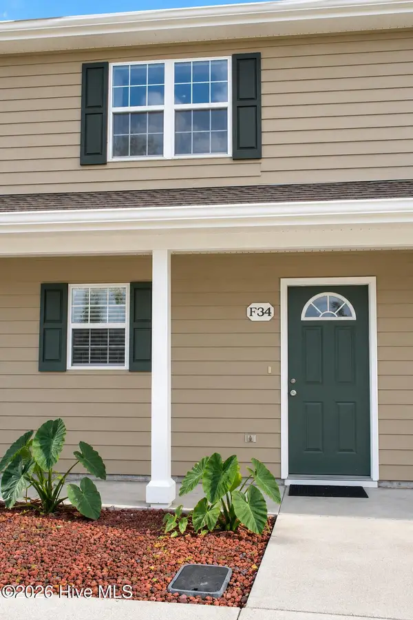 601 Peletier Loop Road #F34, Swansboro, NC 28584