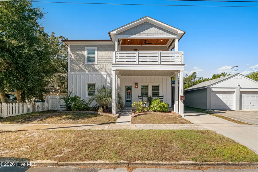 304 S 17th Street, Morehead City, NC 28557 - #2