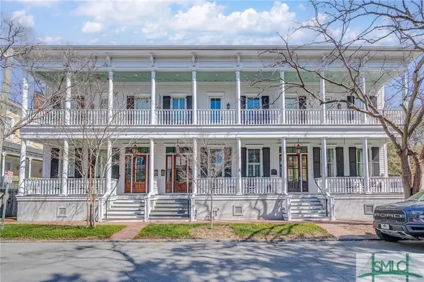 206 W Waldburg Street, Savannah, GA 31401