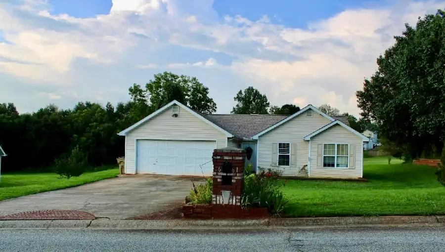 4661 Turning Leaf Drive, Gillsville, GA 30543 - Image #2