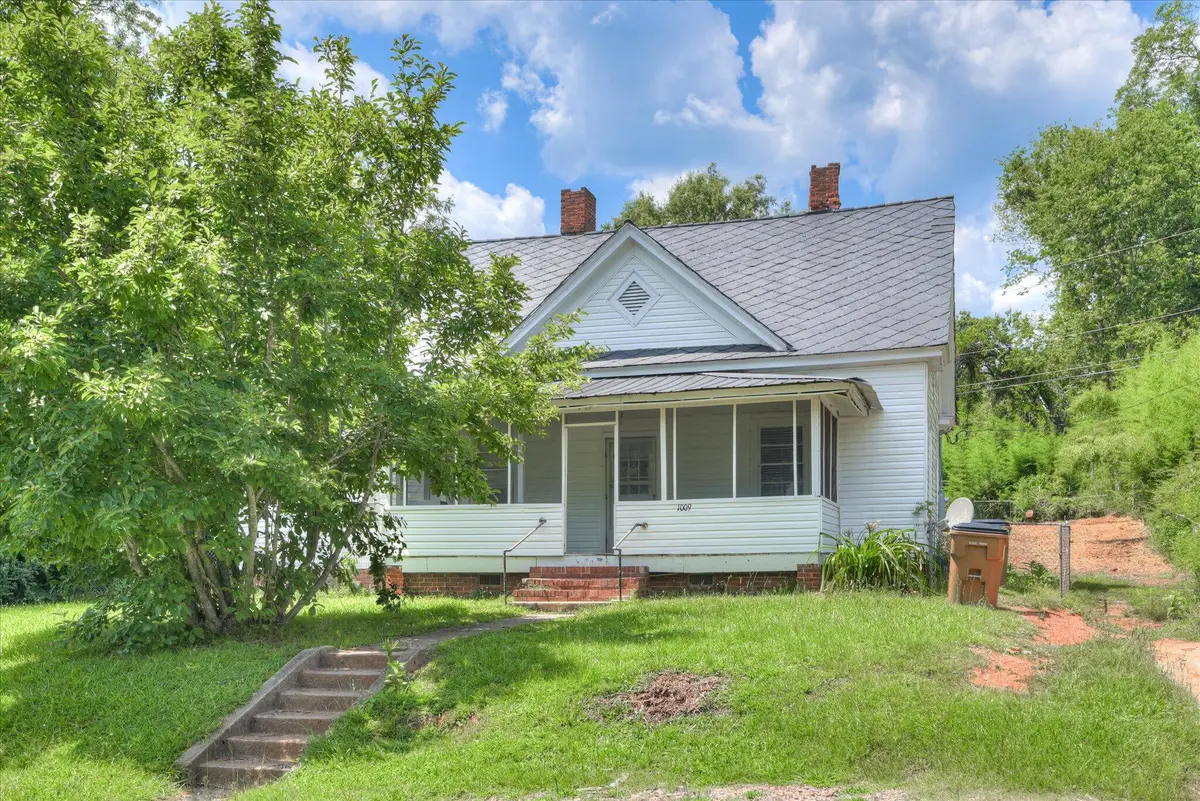 216 Circle Street, Edgefield, SC 29824 - Image #1