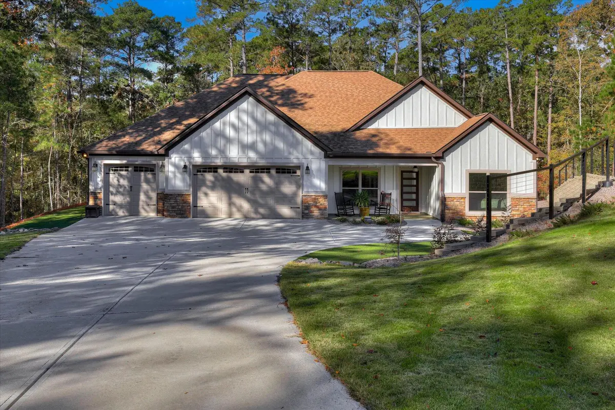 212 Pirates Cove, McCormick, SC 29835 - Image #1