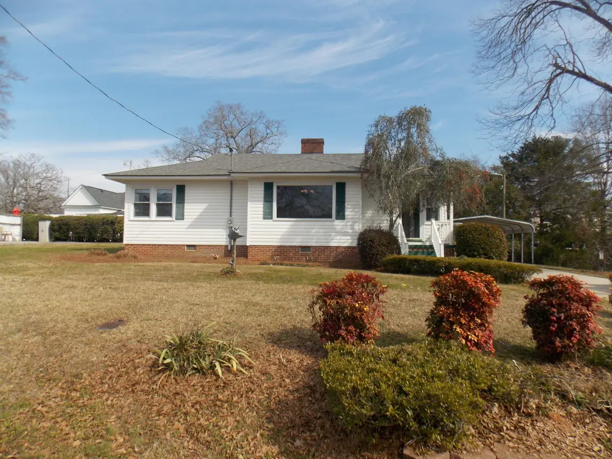 306 S Maple Street, McCormick, SC 29835 - #1