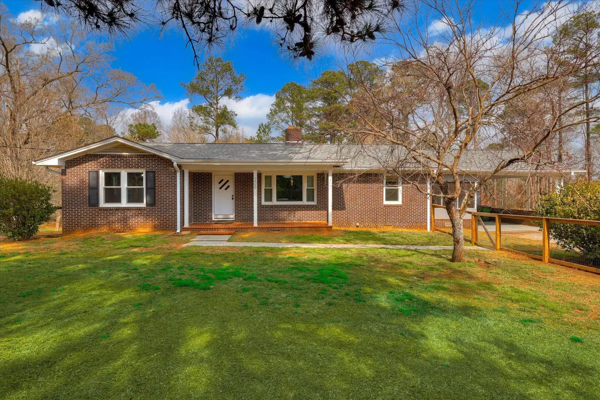 200 Peachtree Street, McCormick, SC  - #1