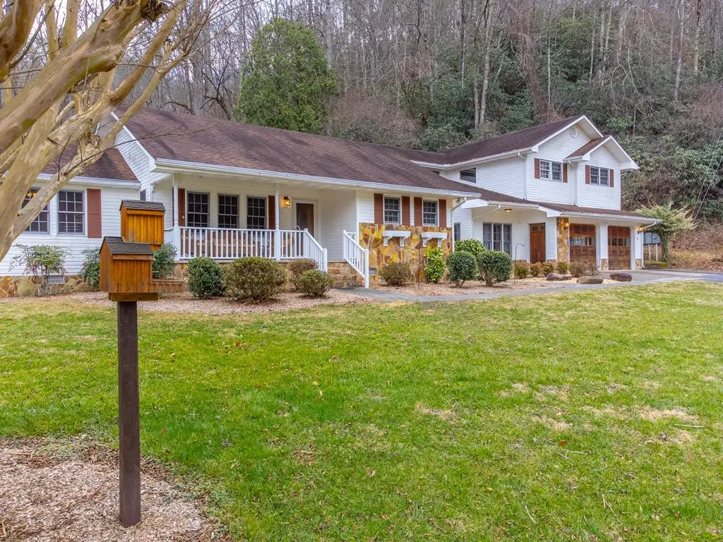 1107 Panther Creek, Almond, NC 28771 - #1