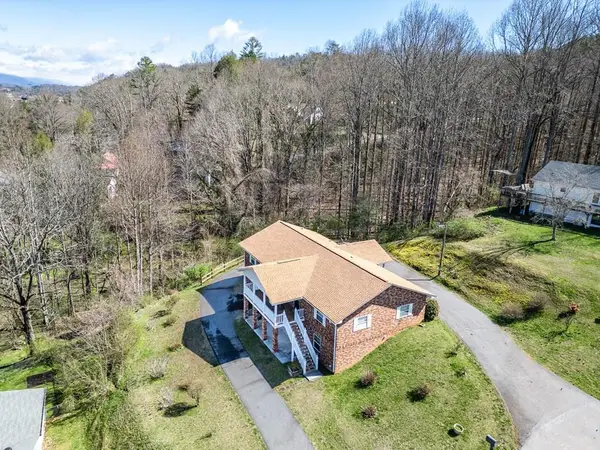 101 Dillard Street, Murphy, NC 28906