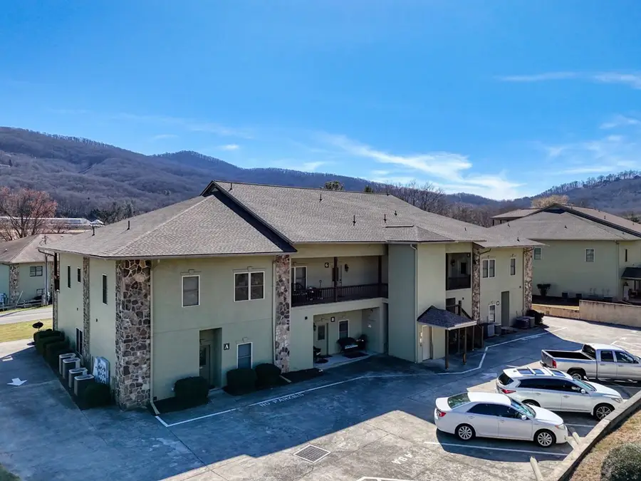 1649D Lakeview Drive, Young Harris, GA 30582 - #3