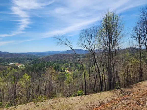 674 Warbler Road, Murphy, NC 28906